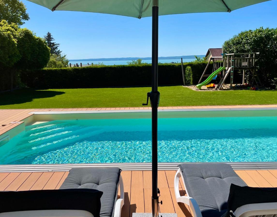 Panorama Apartmanhaz バラトンフレド エクステリア 写真