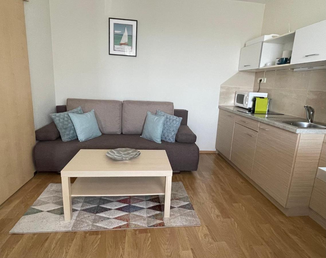Panorama Apartmanhaz バラトンフレド エクステリア 写真